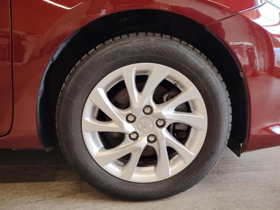 TOYOTA AURIS 2019