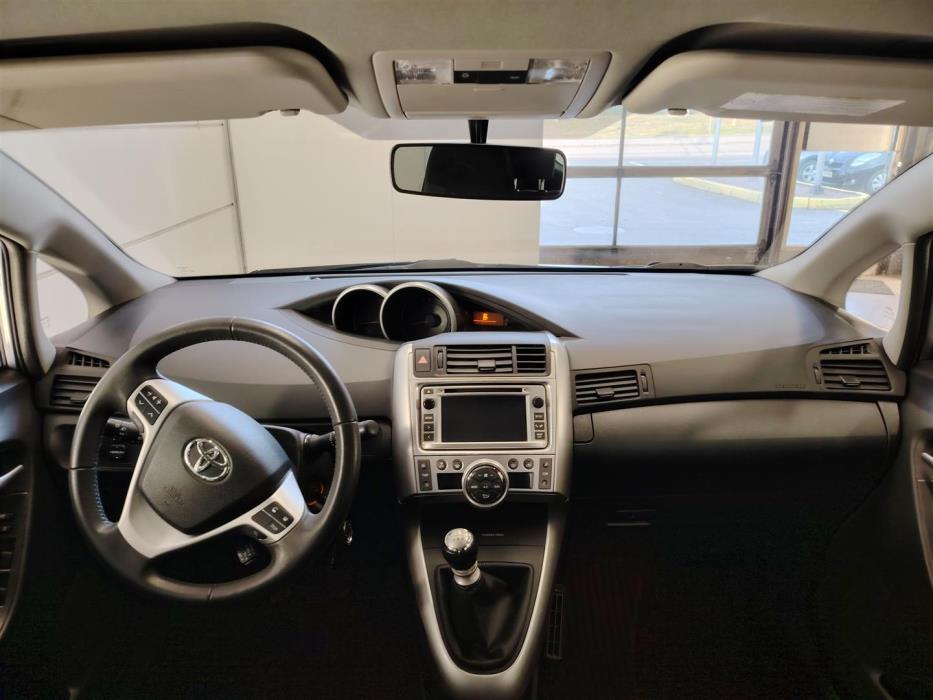 TOYOTA VERSO 2013