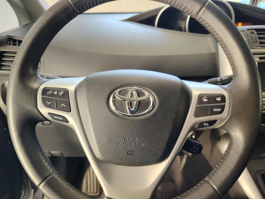 TOYOTA VERSO 2013