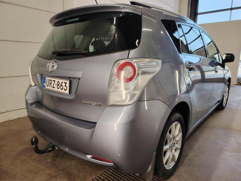 TOYOTA VERSO 2013