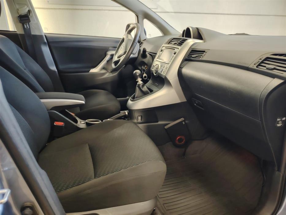 TOYOTA VERSO 2013