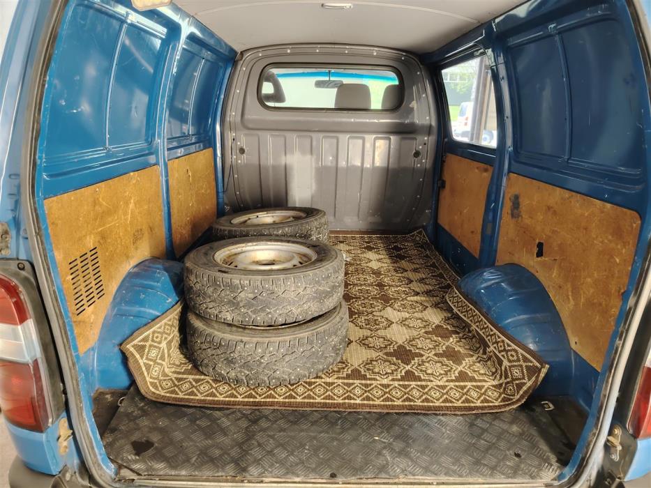 TOYOTA HIACE 2001