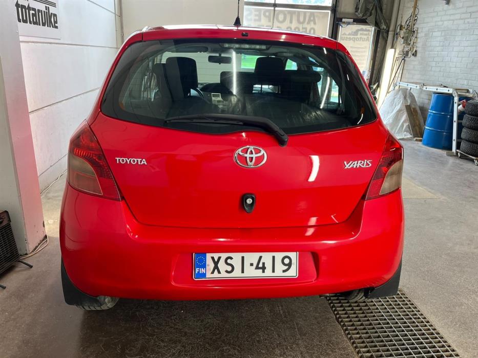 TOYOTA YARIS 2008