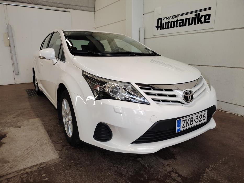TOYOTA Avensis 2013
