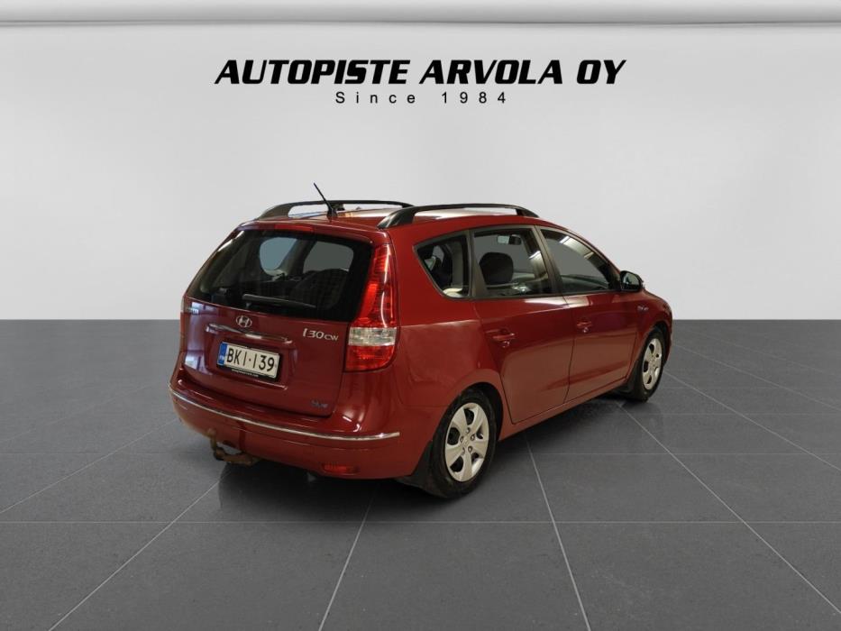 HYUNDAI i30 2010