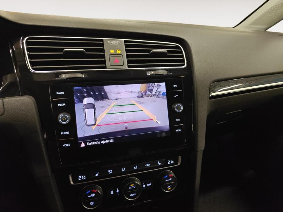 VOLKSWAGEN Golf 2019