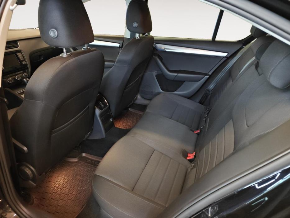 SKODA Octavia 2016