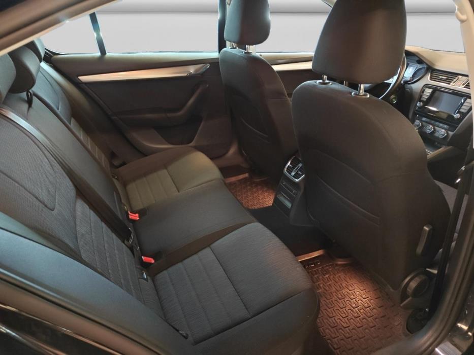 SKODA Octavia 2016