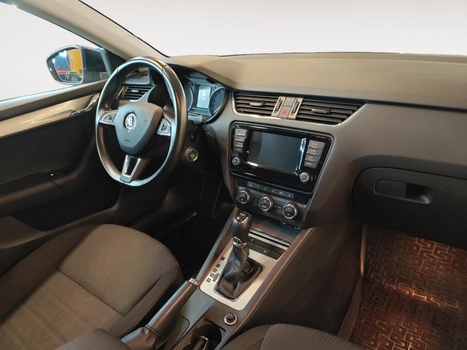 SKODA Octavia 2016
