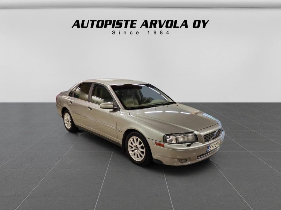 VOLVO S80 2004