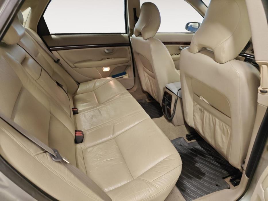 VOLVO S80 2004