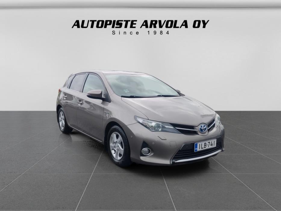 TOYOTA Auris 2013