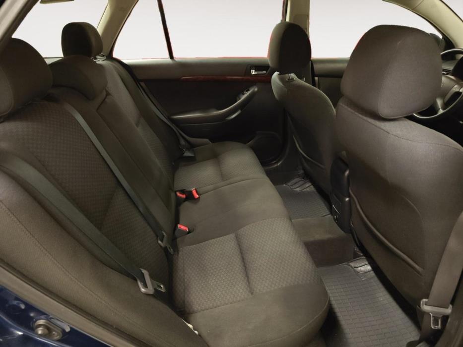 TOYOTA Avensis 2006