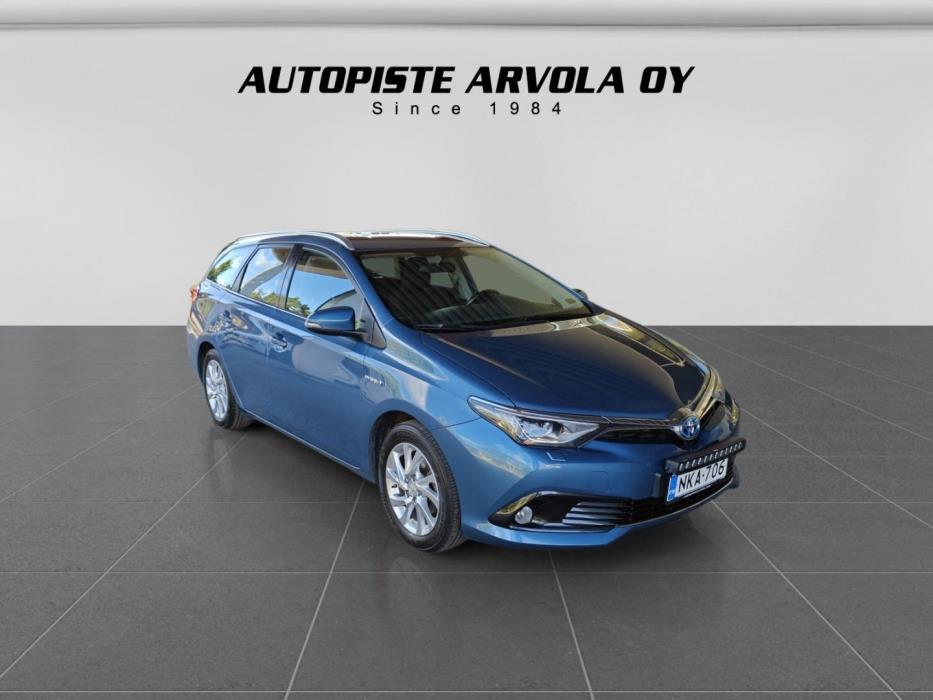 TOYOTA Auris 2016