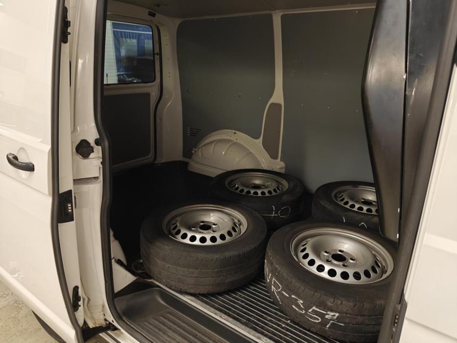 VOLKSWAGEN Transporter 2017