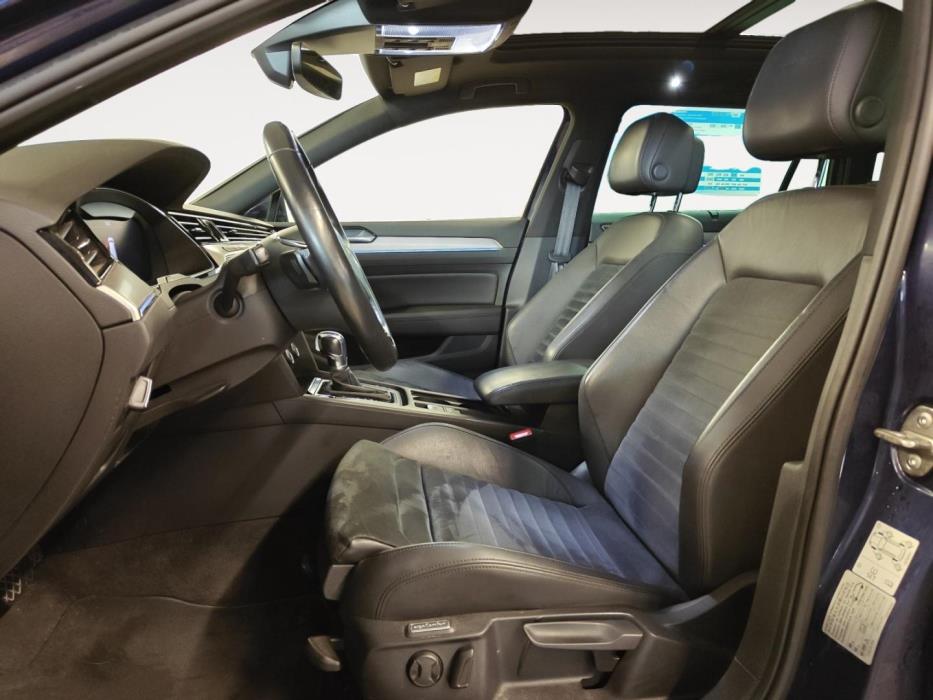 VOLKSWAGEN Passat 2018