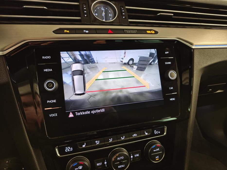 VOLKSWAGEN Passat 2018