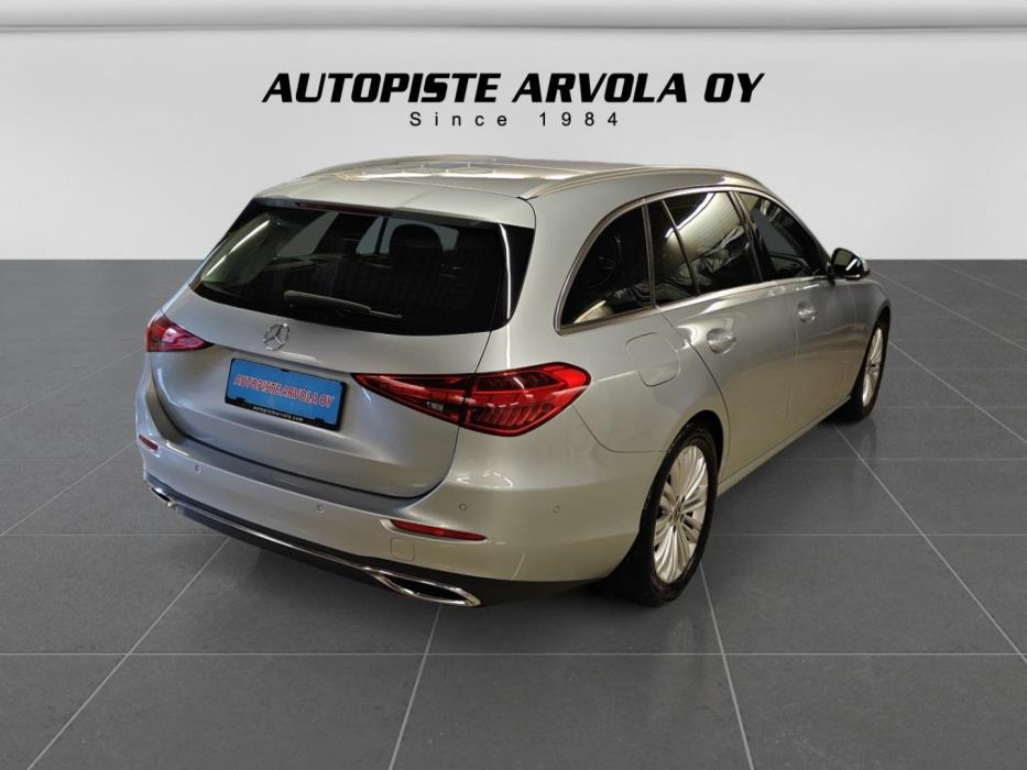 MERCEDES-BENZ C 2023