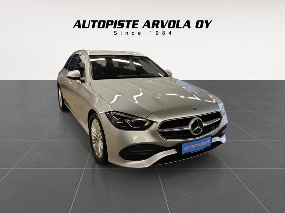 MERCEDES-BENZ C 2023