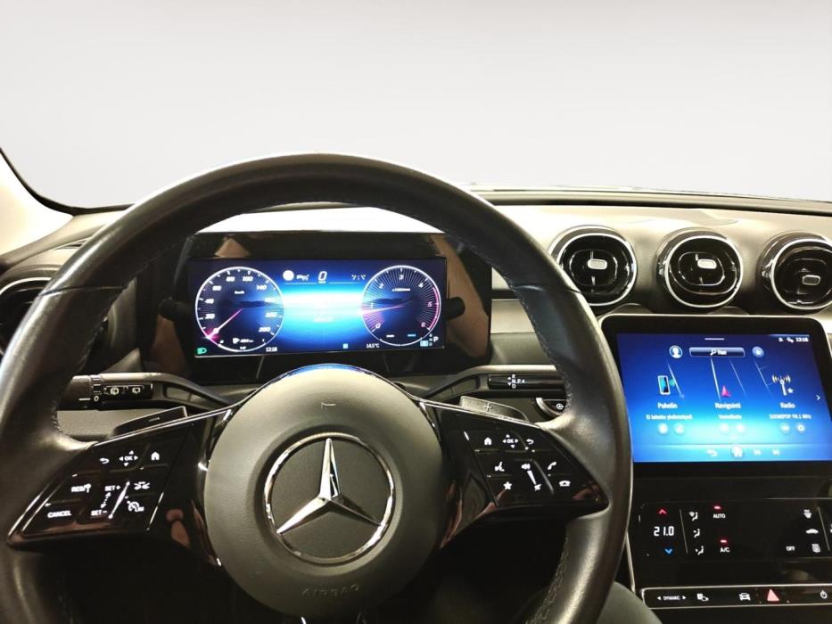 MERCEDES-BENZ C 2023