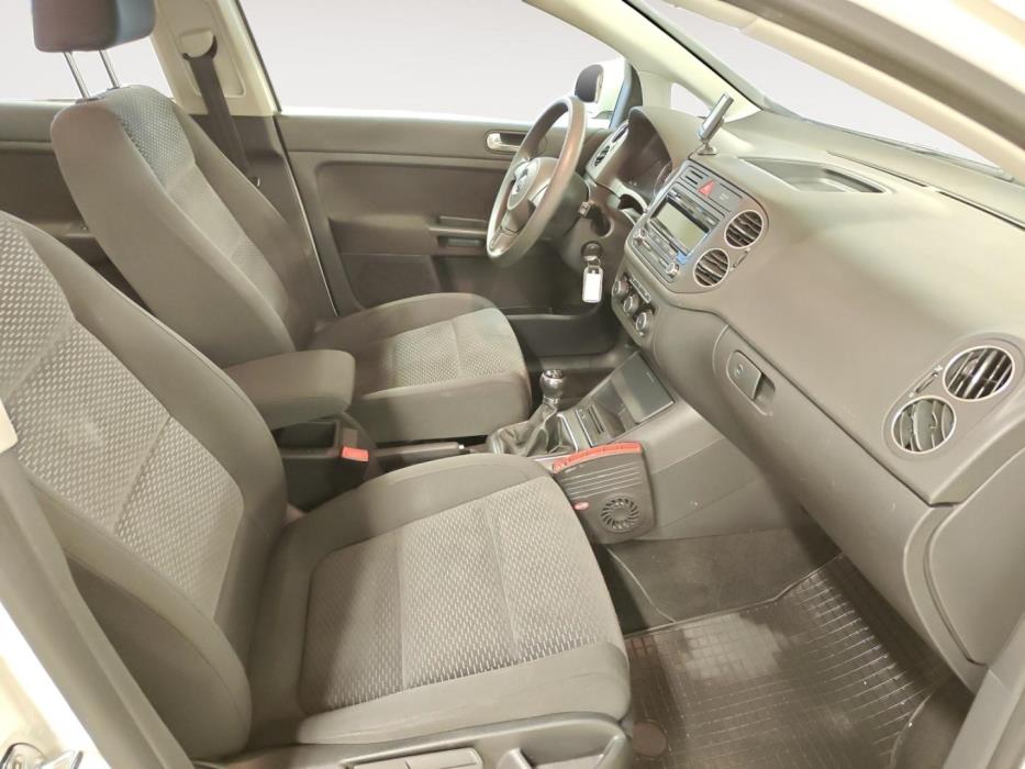VOLKSWAGEN Golf Plus 2011