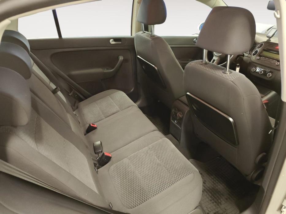 VOLKSWAGEN Golf Plus 2011