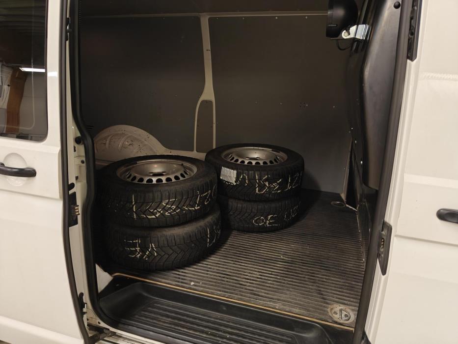 VOLKSWAGEN Transporter 2017