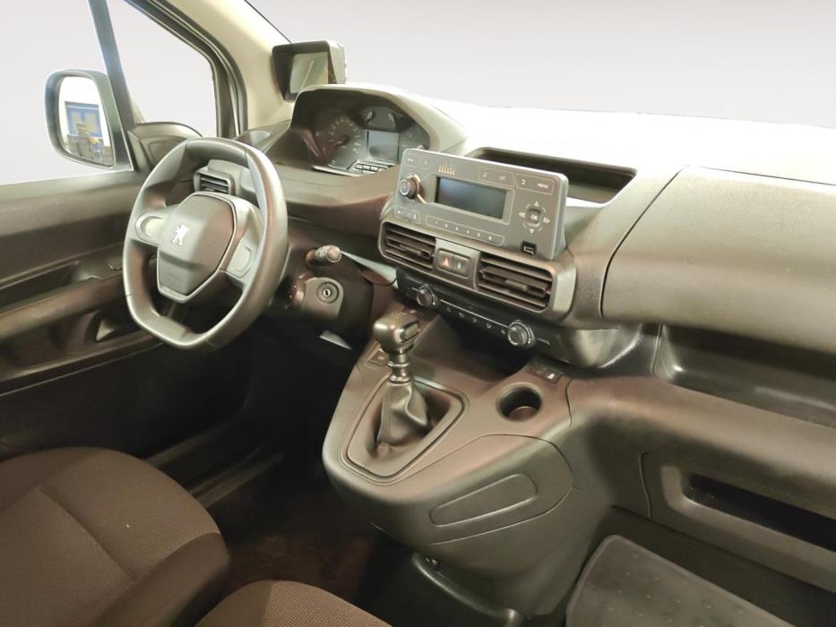 PEUGEOT Partner 2023