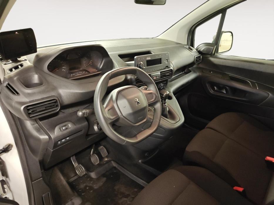 PEUGEOT Partner 2023