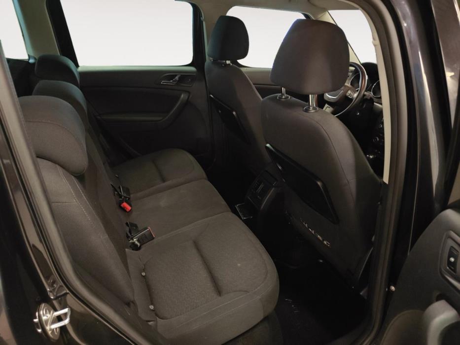 SKODA Yeti 2013