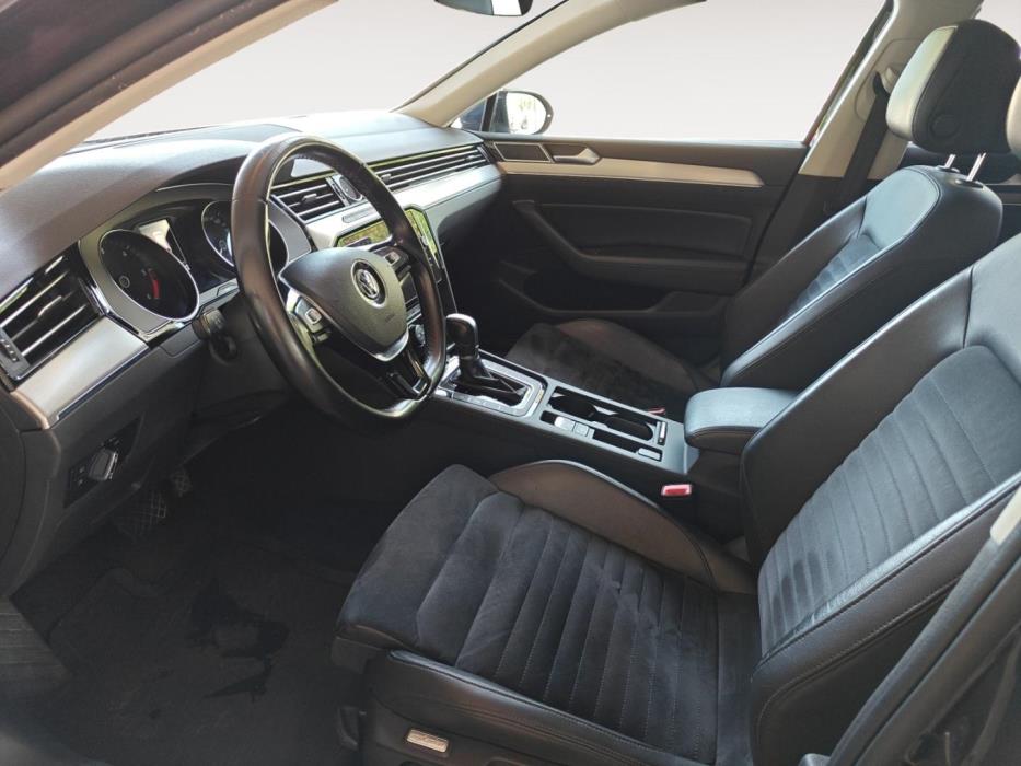 VOLKSWAGEN Passat 2018