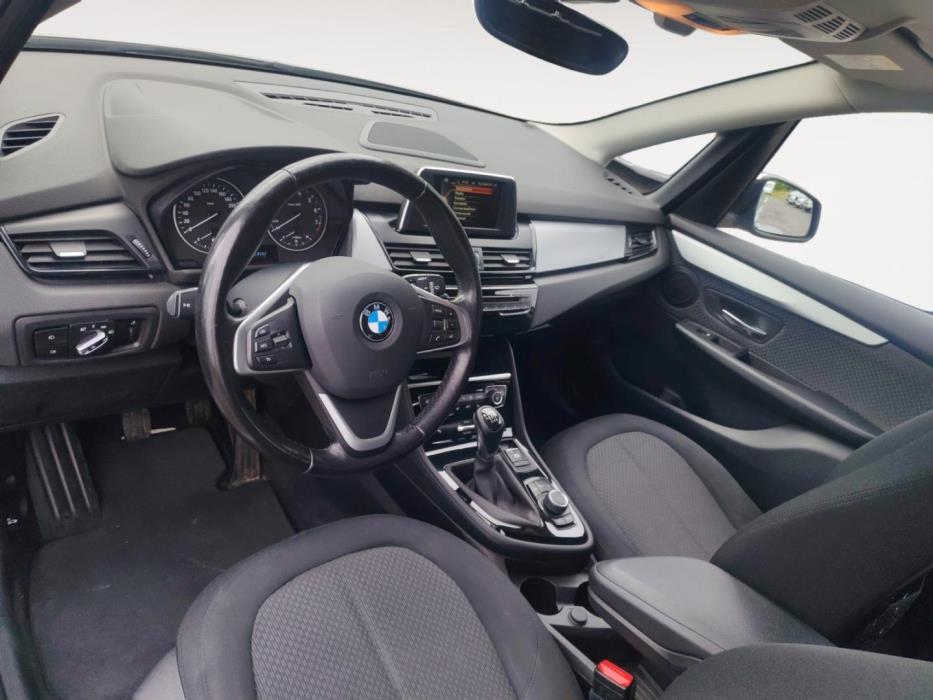 BMW 218 2016