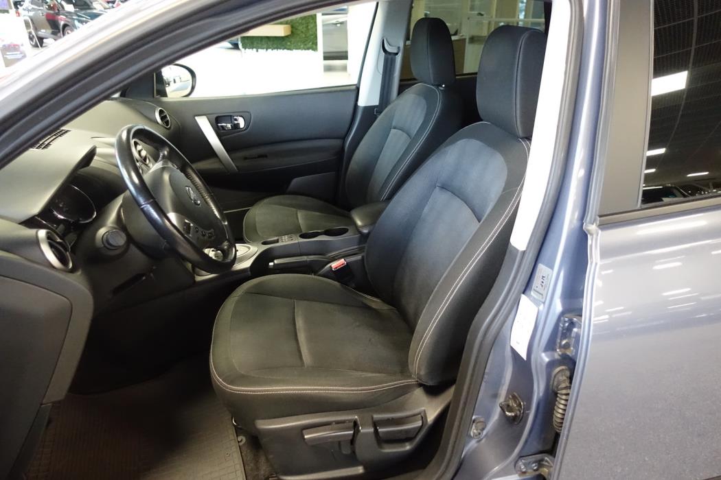 NISSAN Qashqai 2010