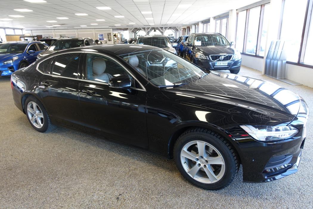 VOLVO S90 2016
