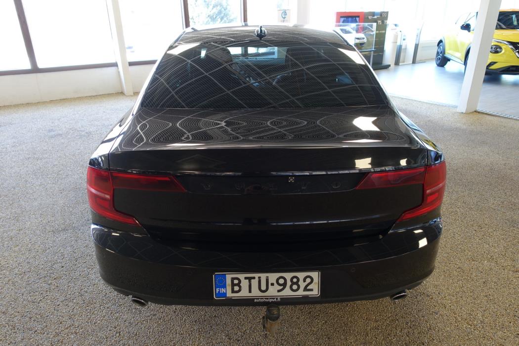 VOLVO S90 2016