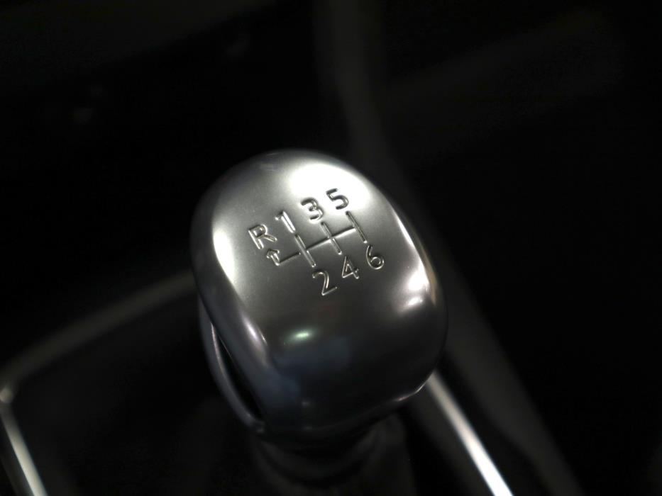 PEUGEOT 308 2018