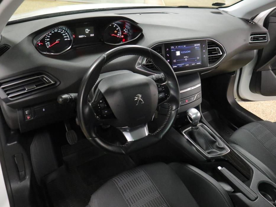 PEUGEOT 308 2018
