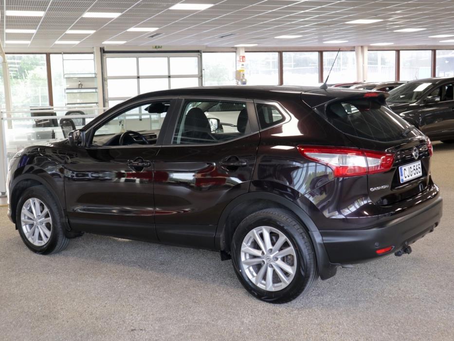 NISSAN Qashqai 2015