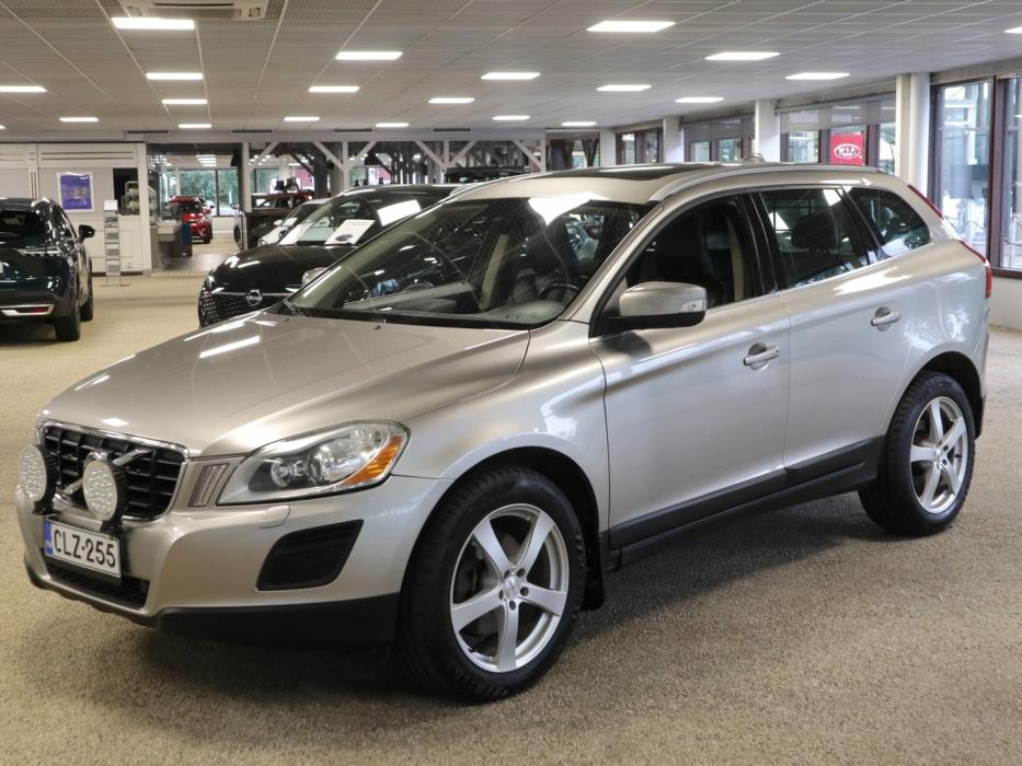 VOLVO XC60 2010