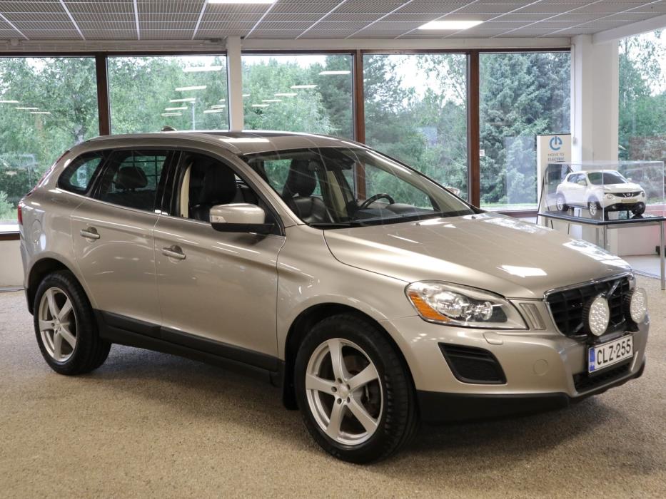 VOLVO XC60 2010