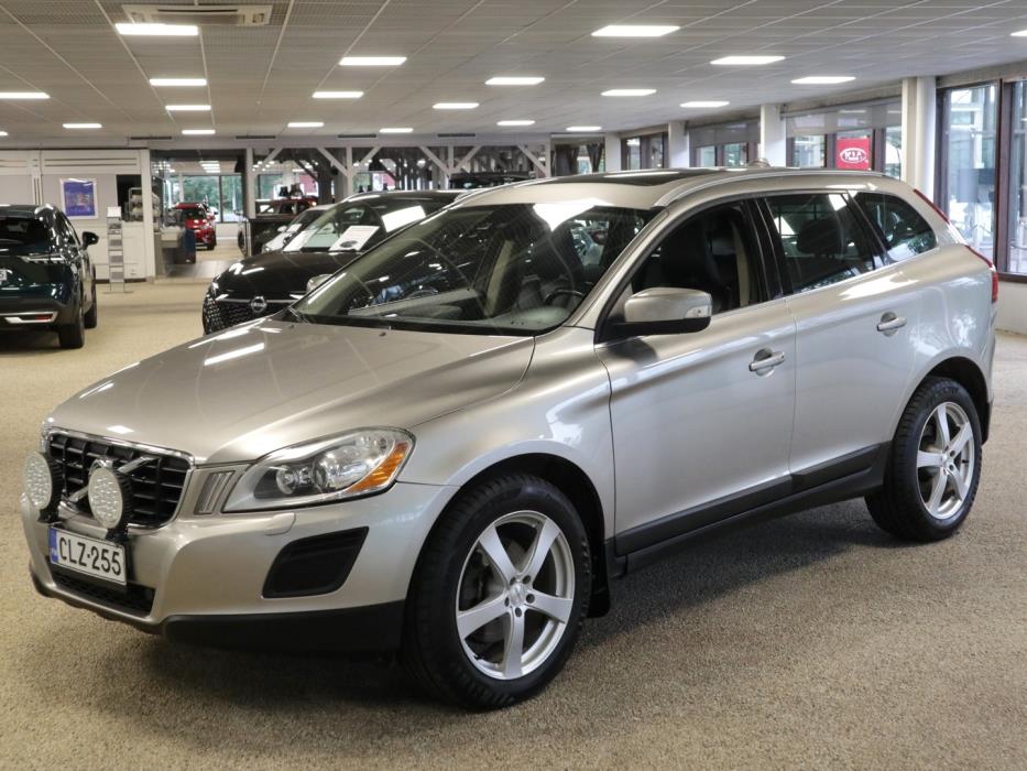 VOLVO XC60 2010