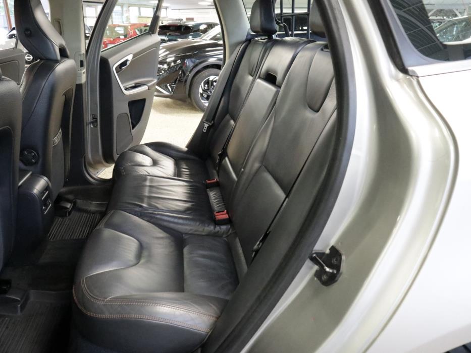 VOLVO XC60 2010