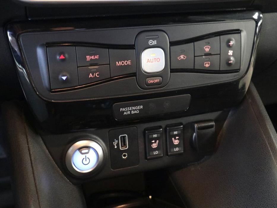 NISSAN Leaf 2020