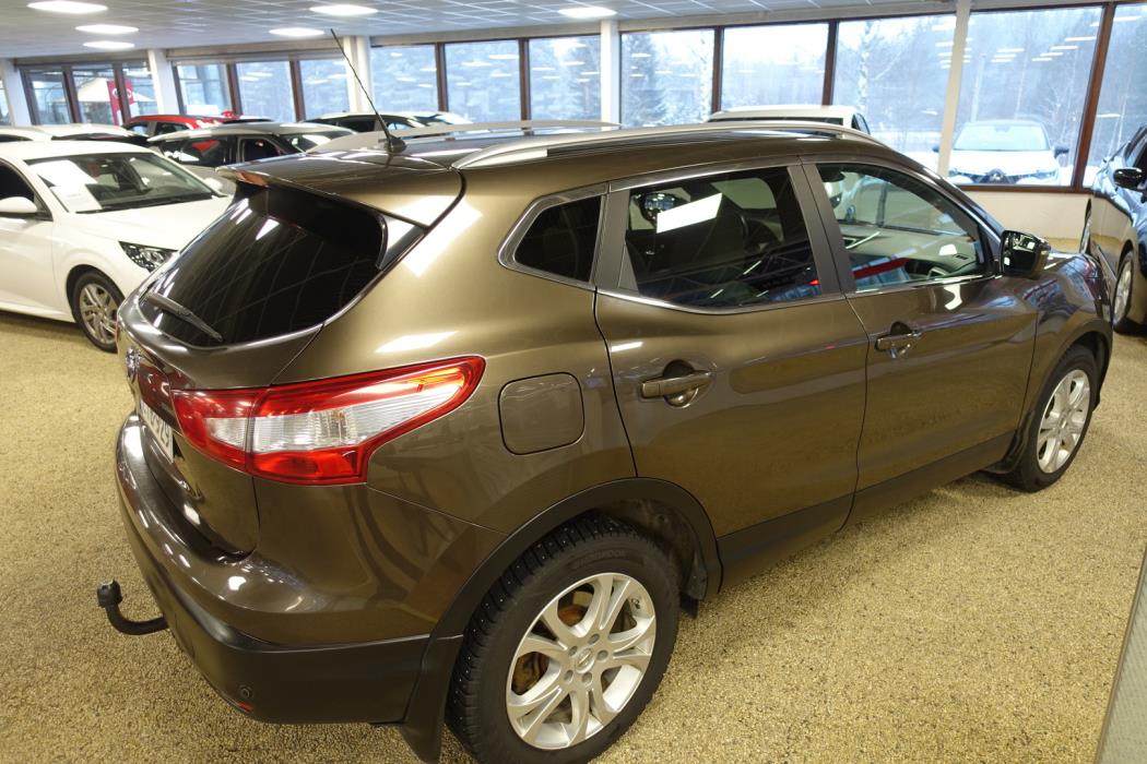 NISSAN Qashqai 2015