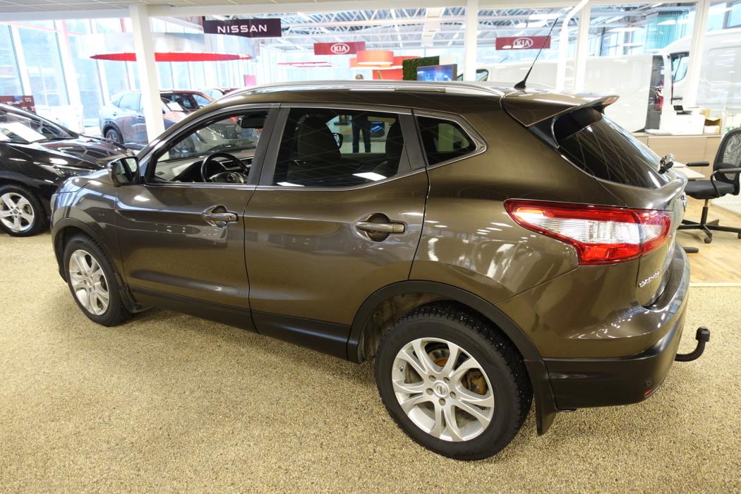 NISSAN Qashqai 2015