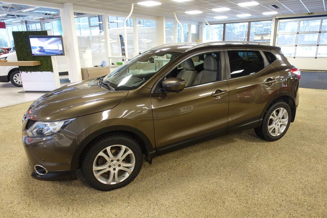 NISSAN Qashqai 2015