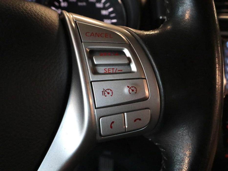 NISSAN Pulsar 2016