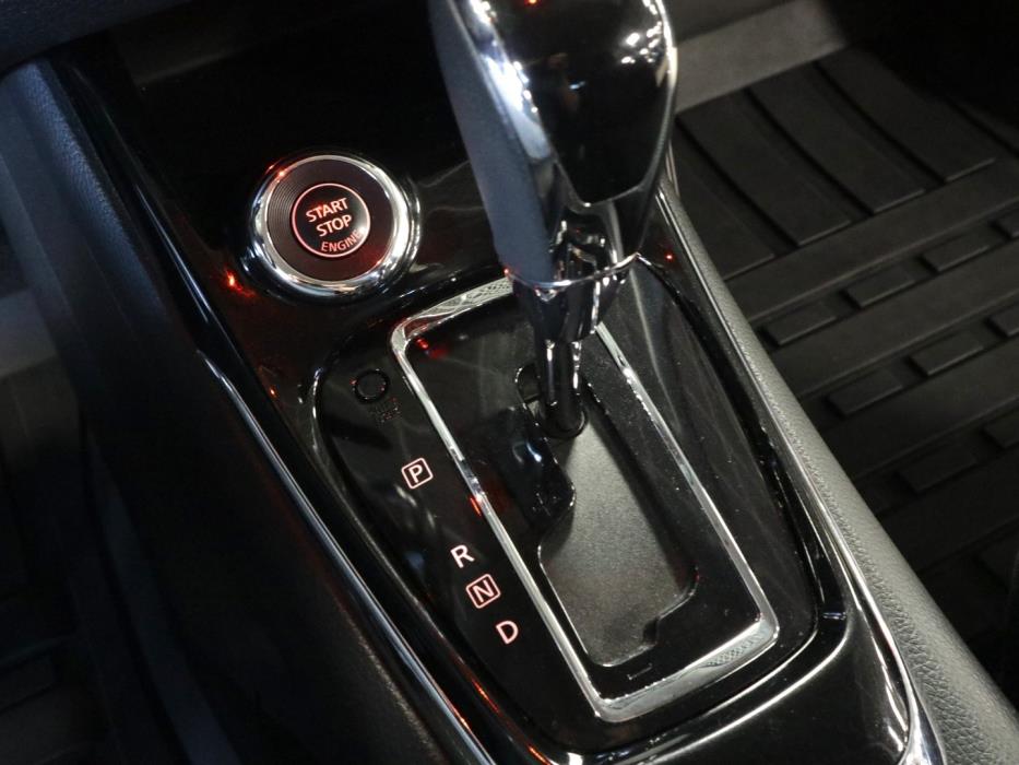 NISSAN Pulsar 2016
