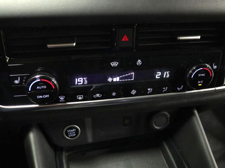 NISSAN Qashqai 2023