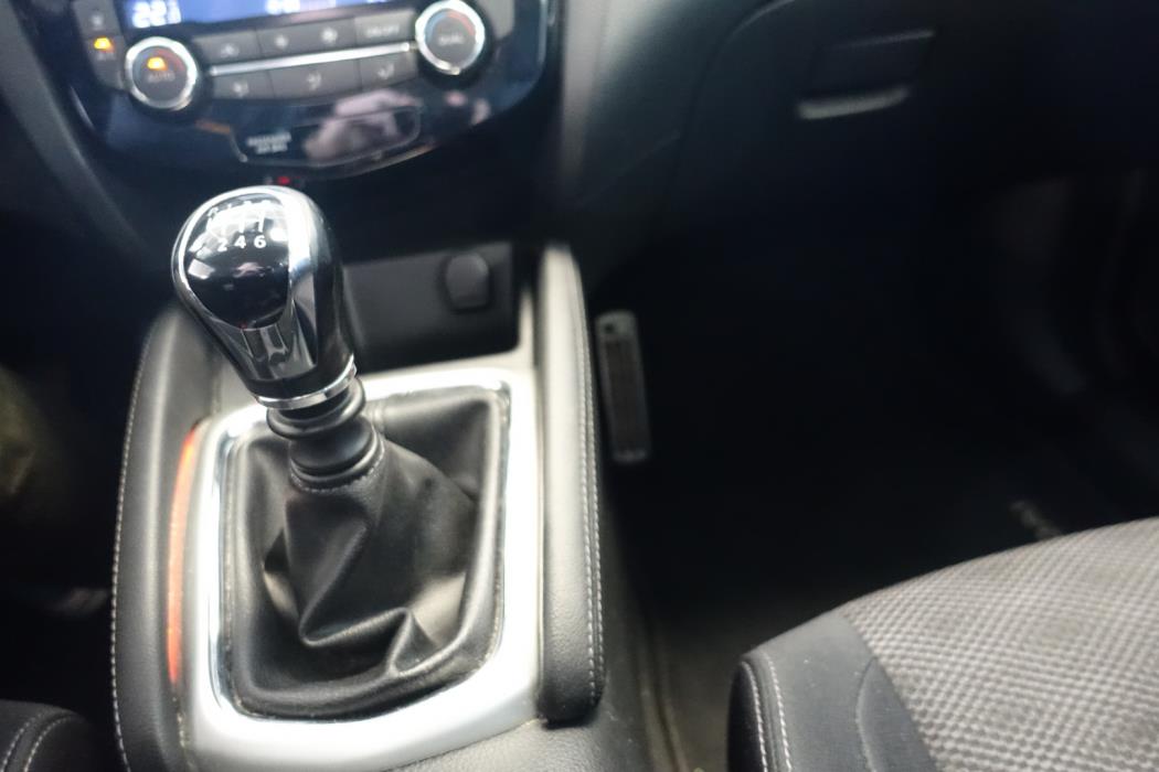 NISSAN Qashqai 2014